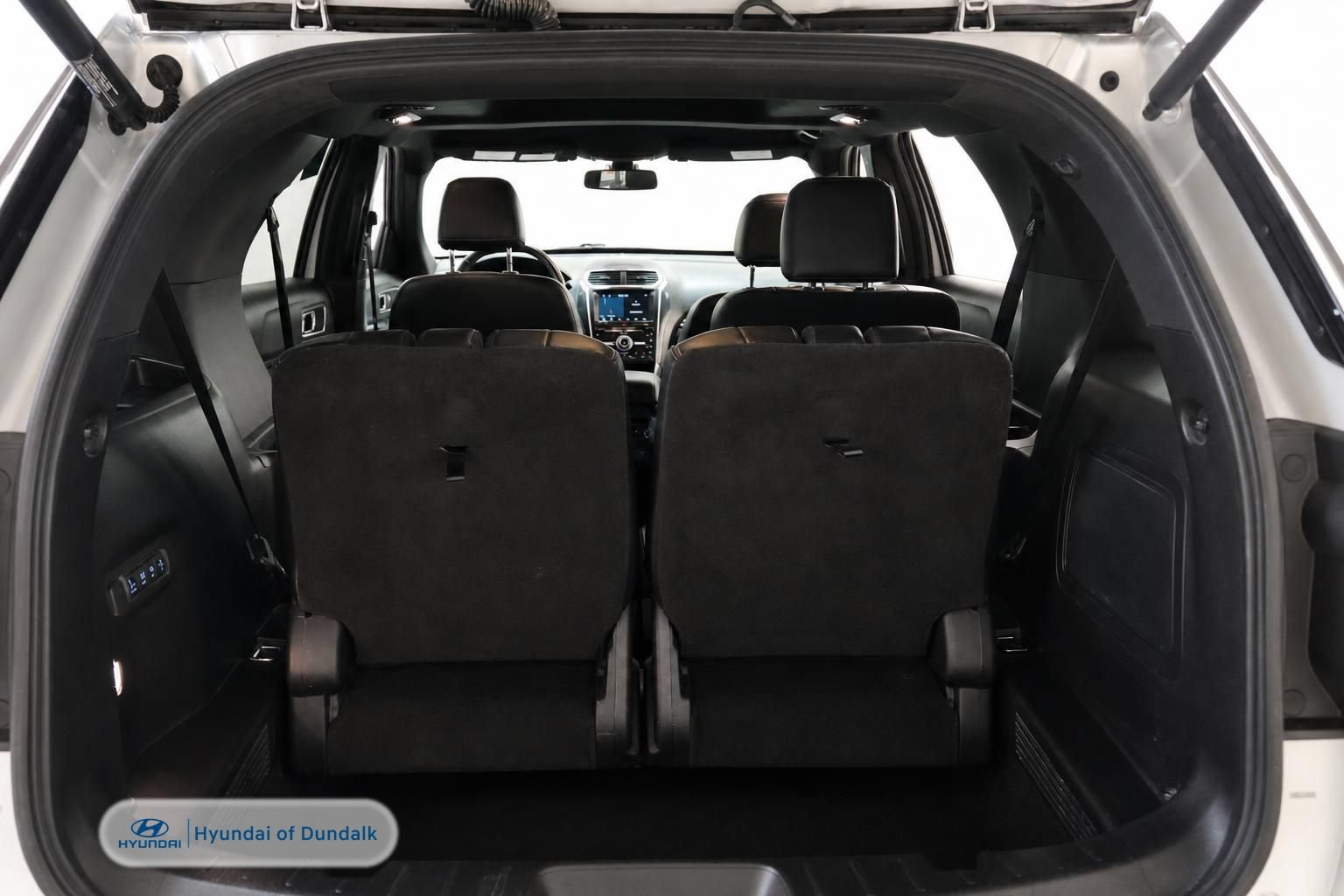 Used 2017 Ford Explorer Limited w/ Equipment Group 303A AWD/4WD image 13
