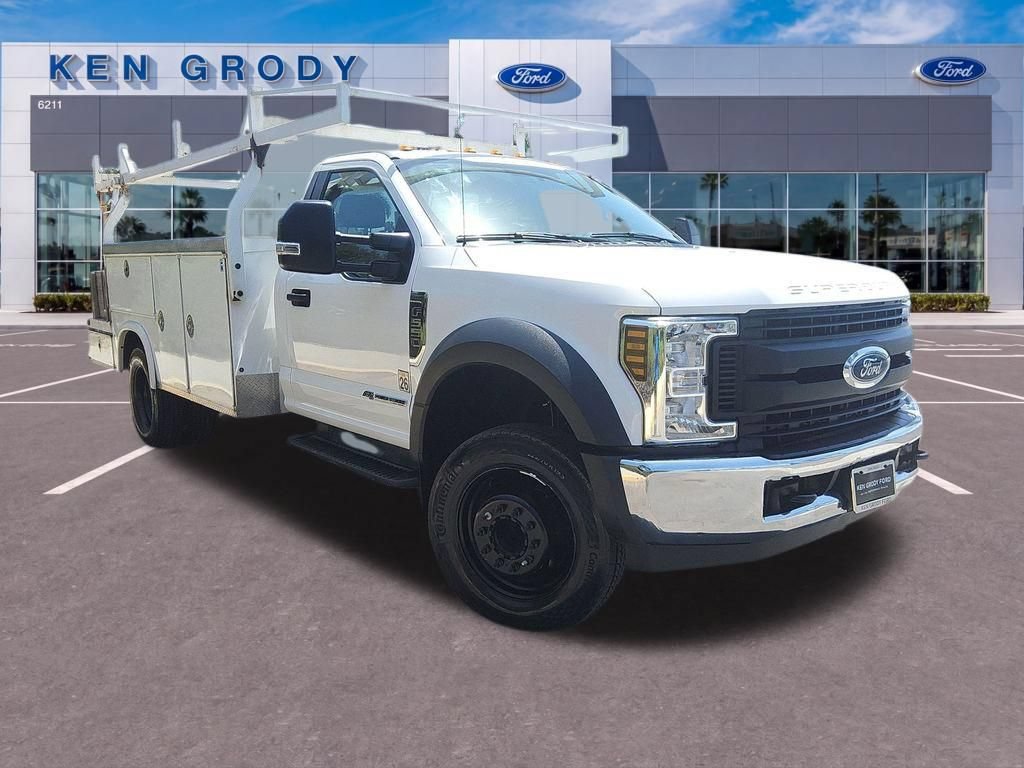 Used 2019 Ford F550 2WD Regular Cab Super Duty image 1