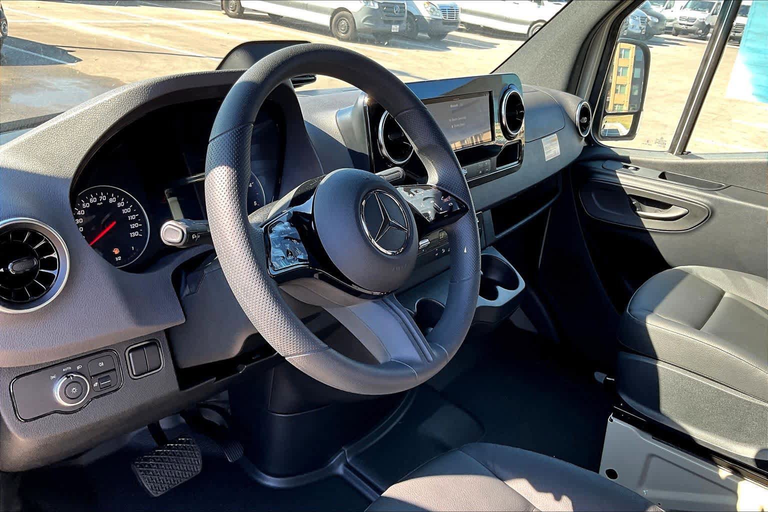 New 2025 Mercedes-Benz Sprinter 2500 image 8