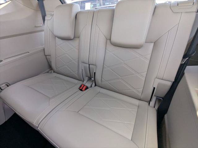 Certified 2025 Volkswagen Atlas SE FWD image 22