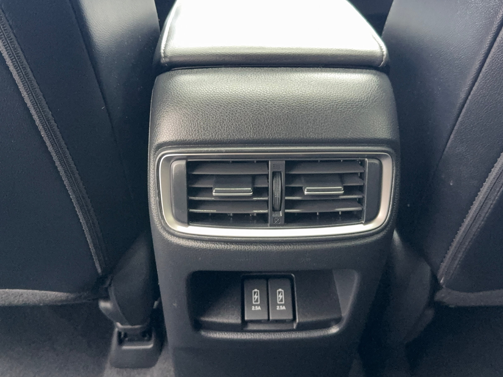 Used 2018 Honda CR-V Touring image 39