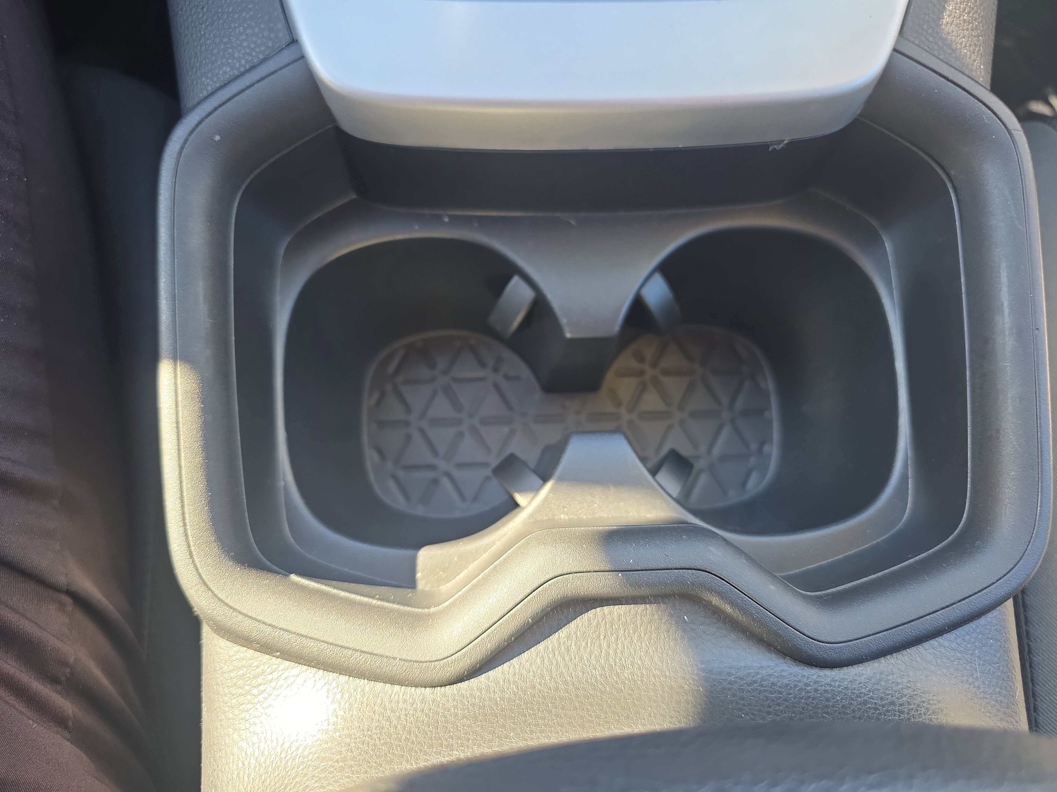 Used 2021 Toyota RAV4 XLE w/ Convenience Package image 42