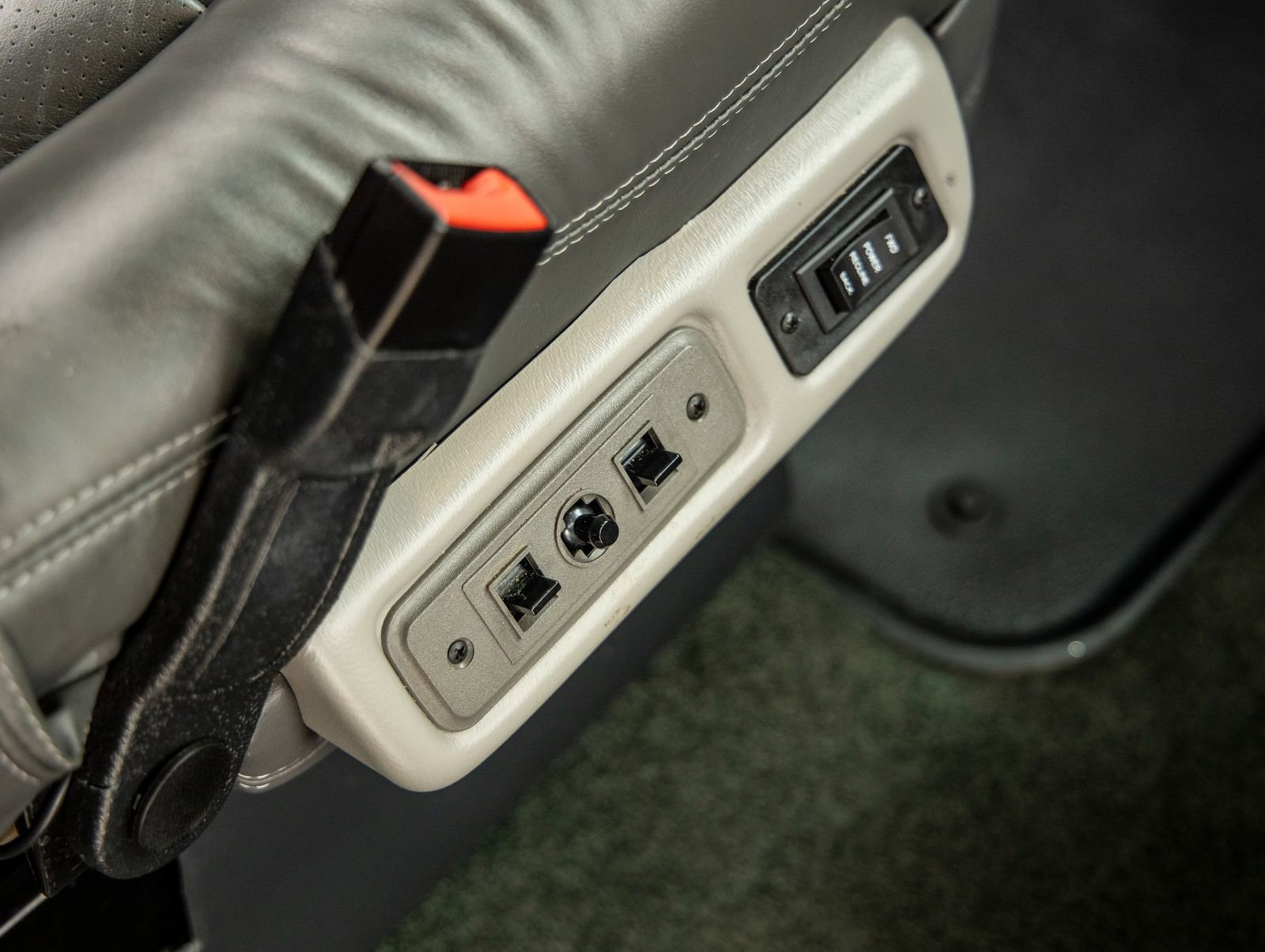 Used 2020 Mercedes-Benz Sprinter 2500 image 47