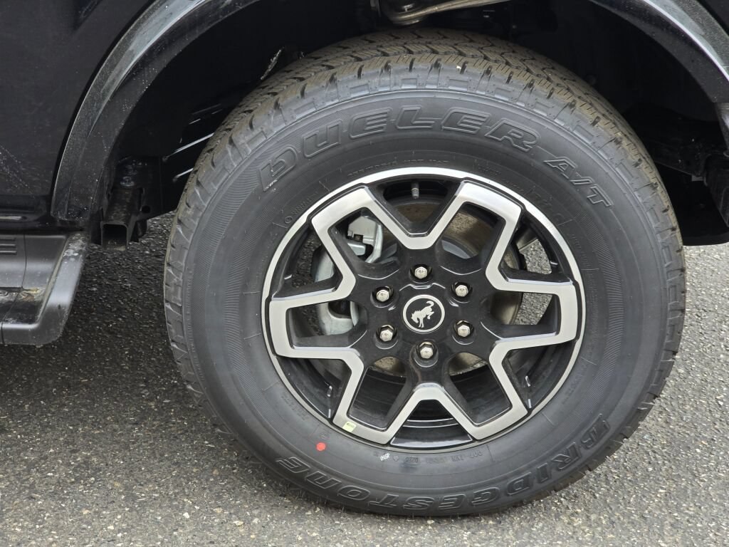 New 2026 Ford Bronco Outer Banks AWD/4WD image 9