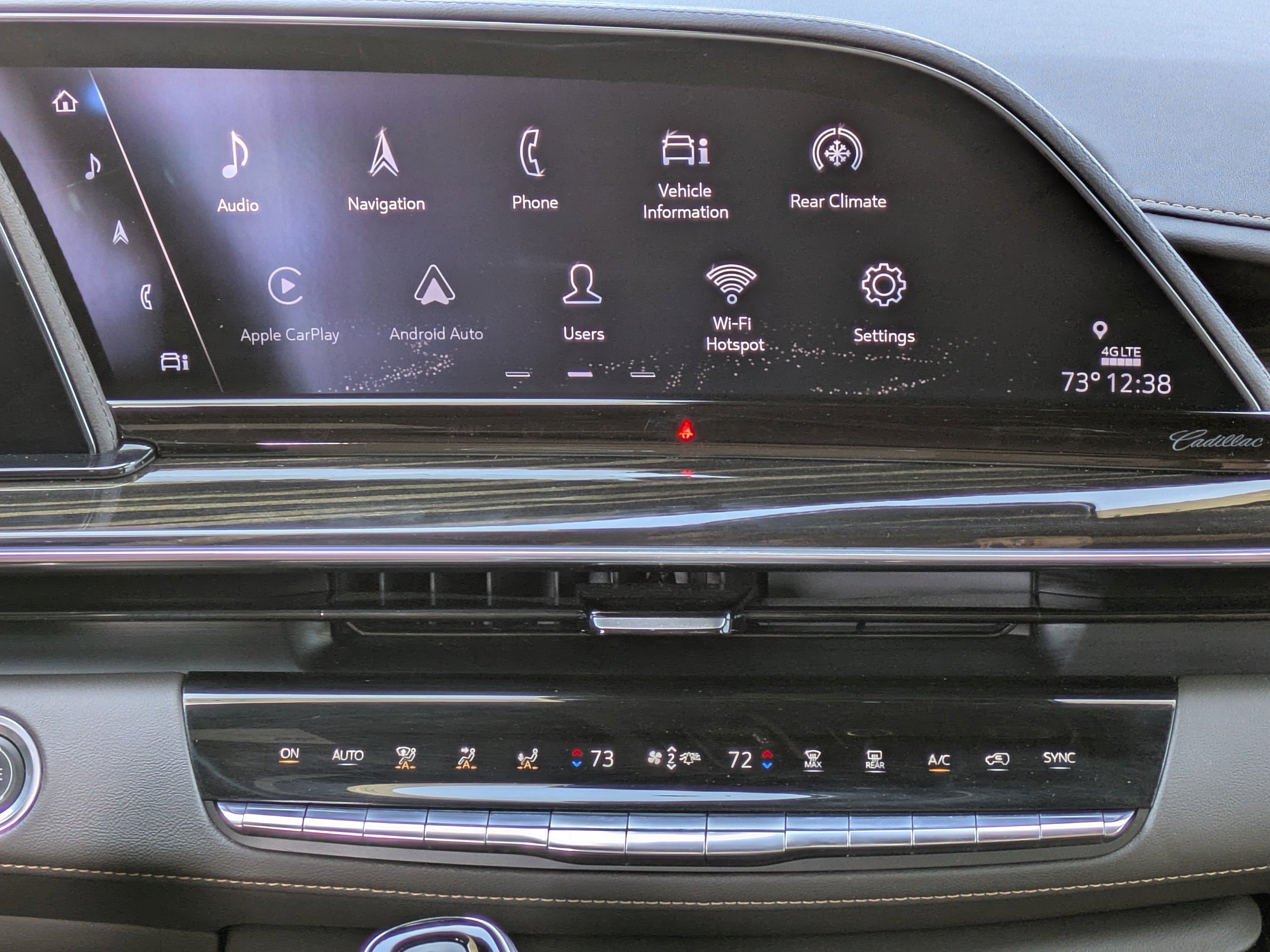 Used 2021 Cadillac Escalade ESV Premium Luxury w/ Driver Assist Tech Package image 17