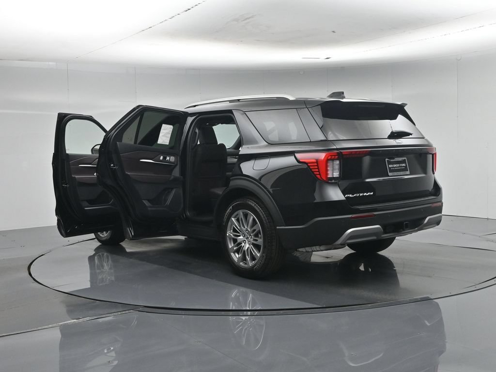 New 2026 Ford Explorer Platinum RWD image 35