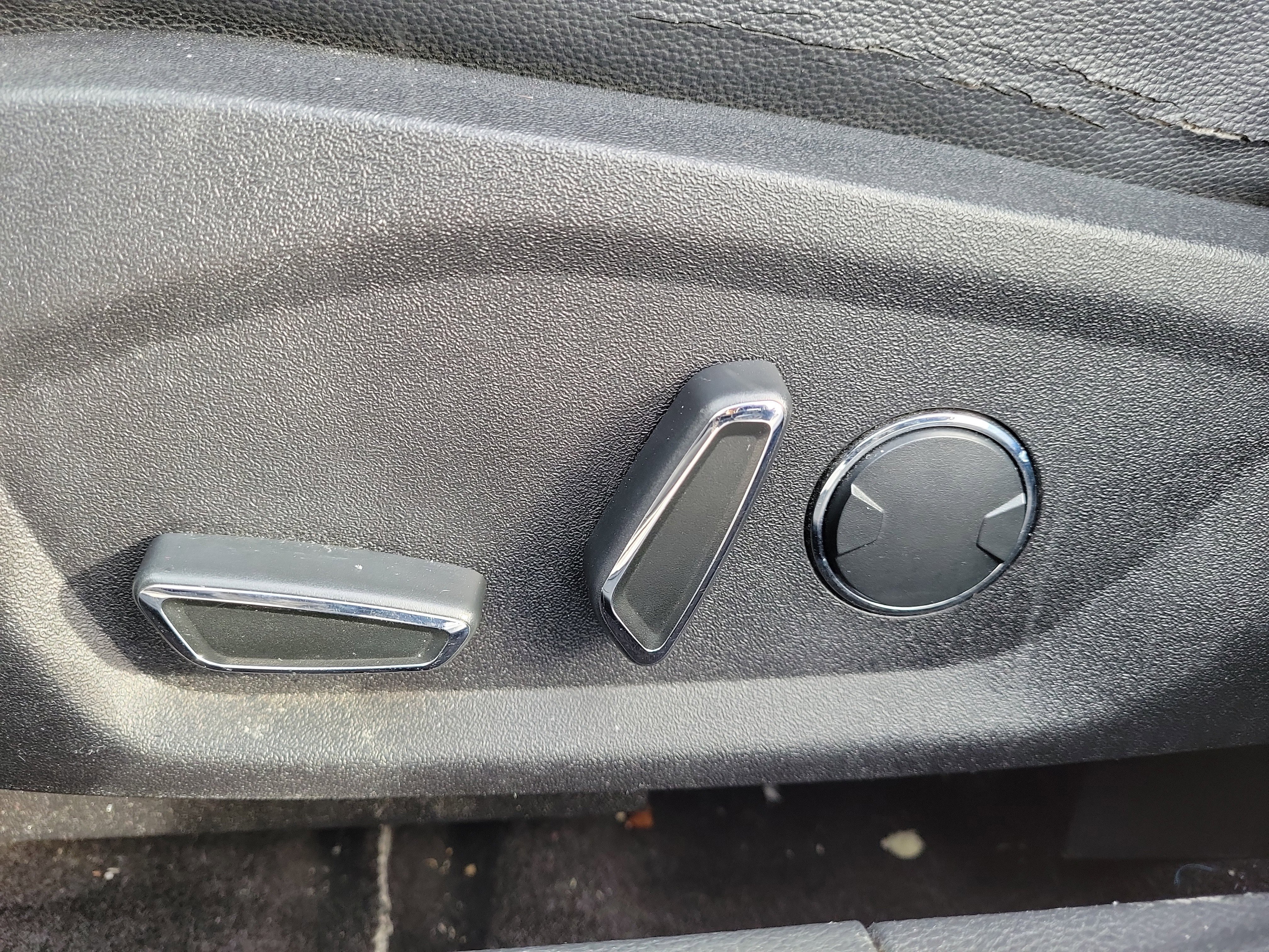 Used 2018 Ford Fusion SE w/ Equipment Group 201A image 19