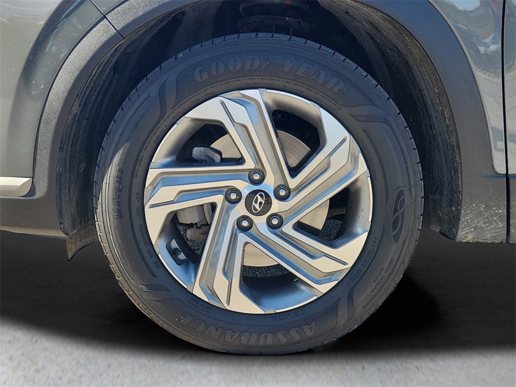 Used 2021 Hyundai Santa Fe SE image 10