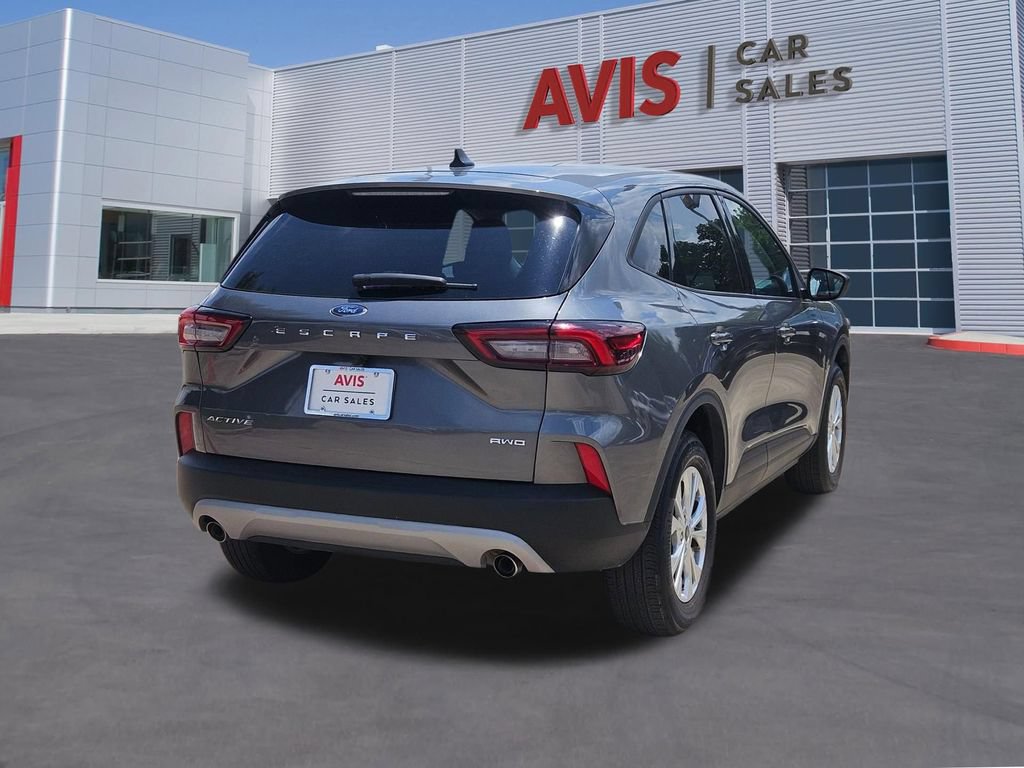 Used 2025 Ford Escape Active AWD/4WD image 6