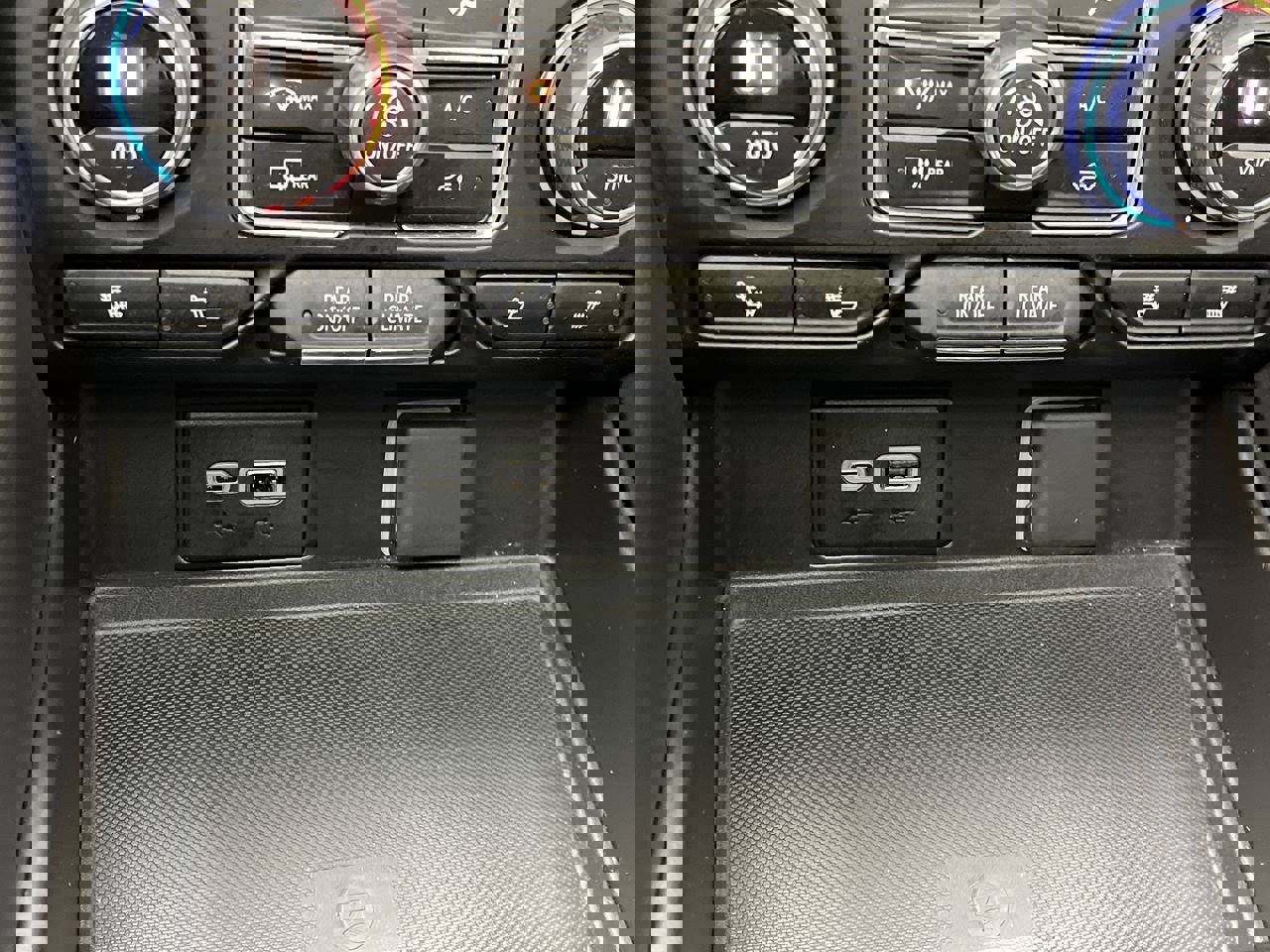 Certified 2024 Chevrolet Suburban RST w/ Luxury Package image 27