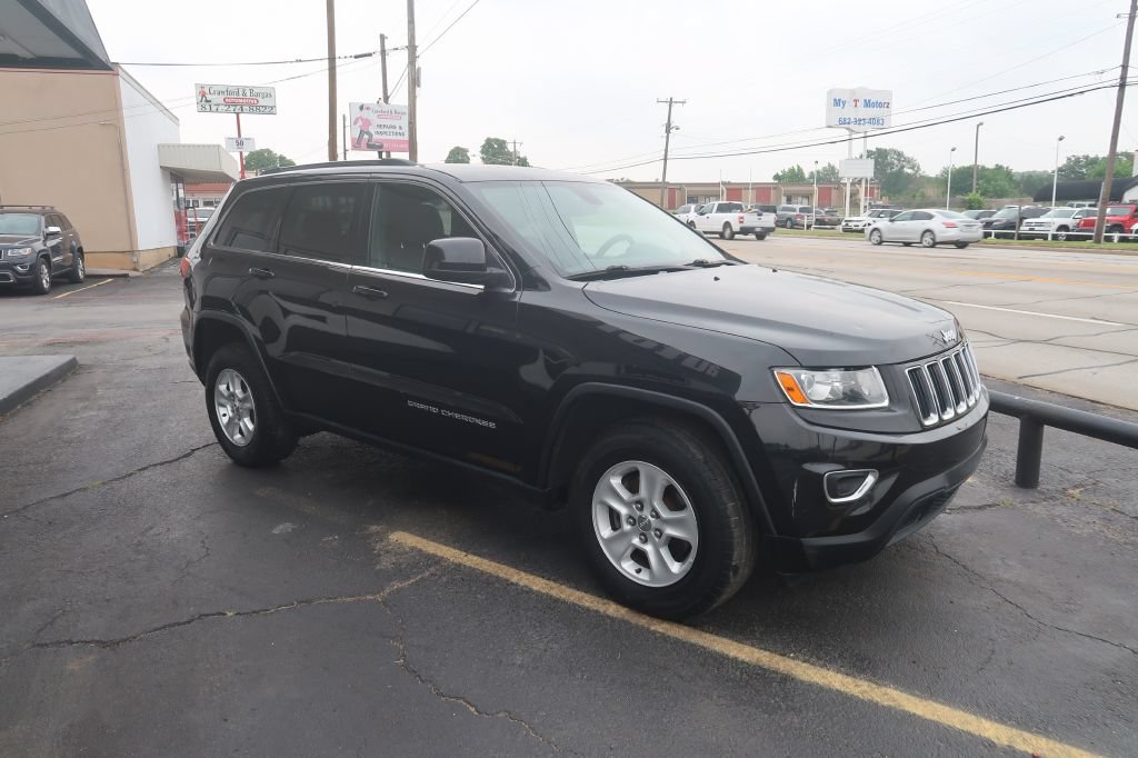 Used 2014 Jeep Grand Cherokee Laredo w/ Quick Order Package 23E AWD/4WD image 2