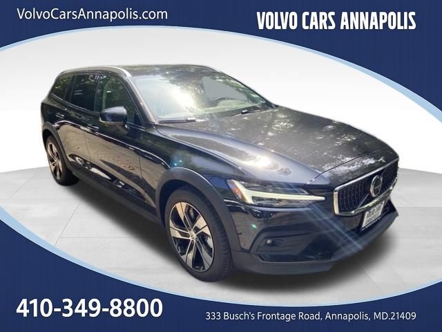 New 2026 Volvo V60 B5 Cross Country Plus w/ Climate Package AWD/4WD image 1