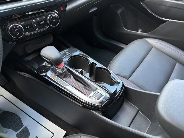 Used 2024 Chevrolet Trax RS w/ Sunroof Package image 32