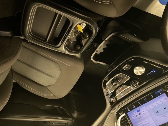 Used 2021 Chrysler Pacifica Touring image 17