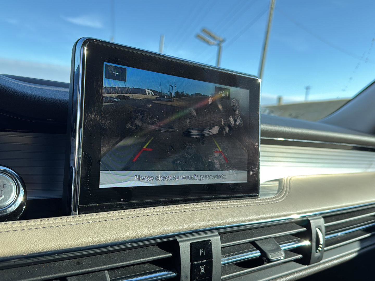 Used 2022 Lincoln Corsair FWD image 23