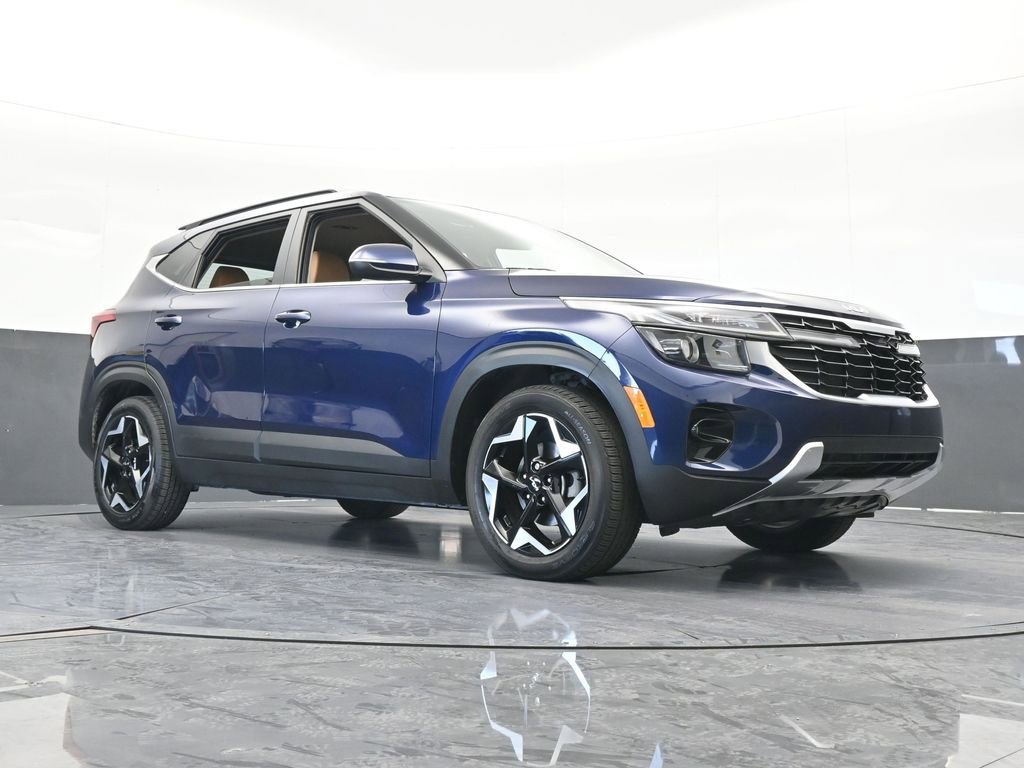 Used 2024 Kia Seltos EX image 61