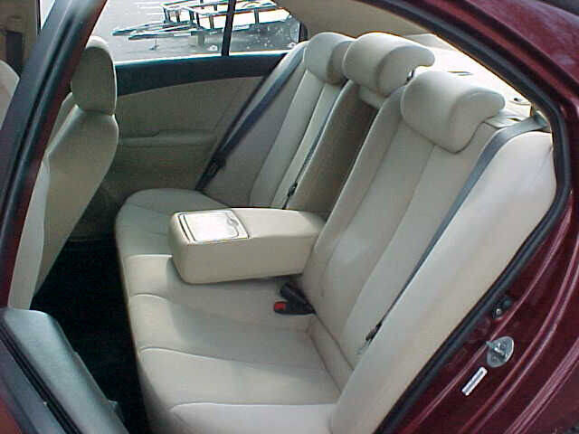 Used 2010 Hyundai Sonata GLS image 11