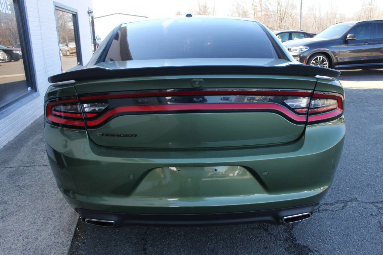 Used 2021 Dodge Charger SXT w/ Blacktop Package image 7