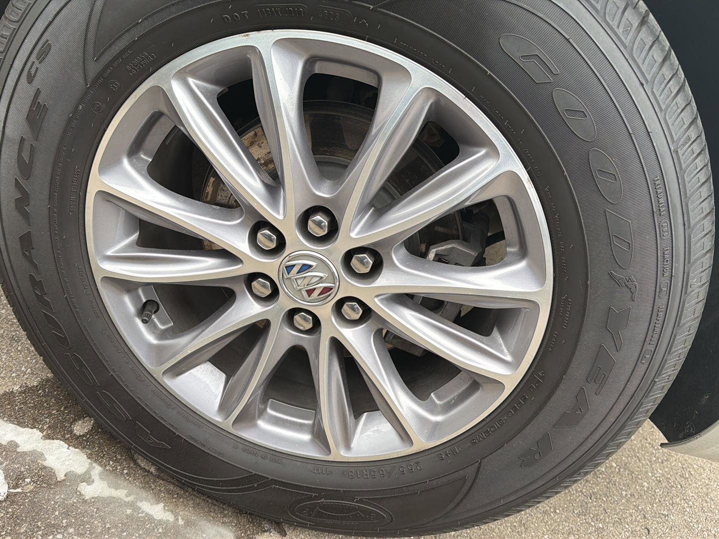 Used 2024 Buick Enclave Premium image 10