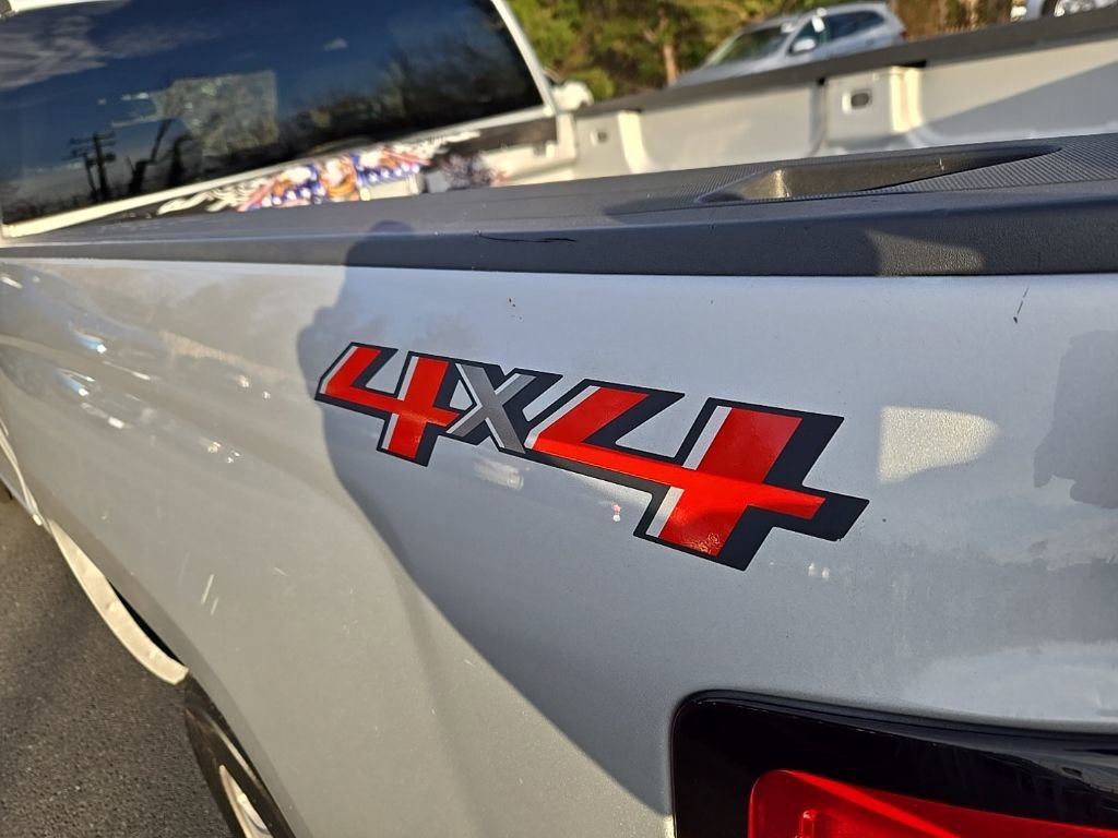 Used 2018 Chevrolet Silverado 1500 LT w/ All Star Edition image 10