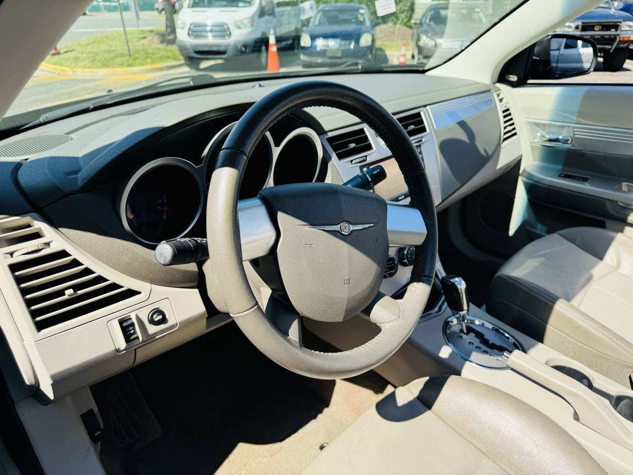 Used 2019 Chevrolet Express 2500 w/ Driver Convenience Package RWD image 31