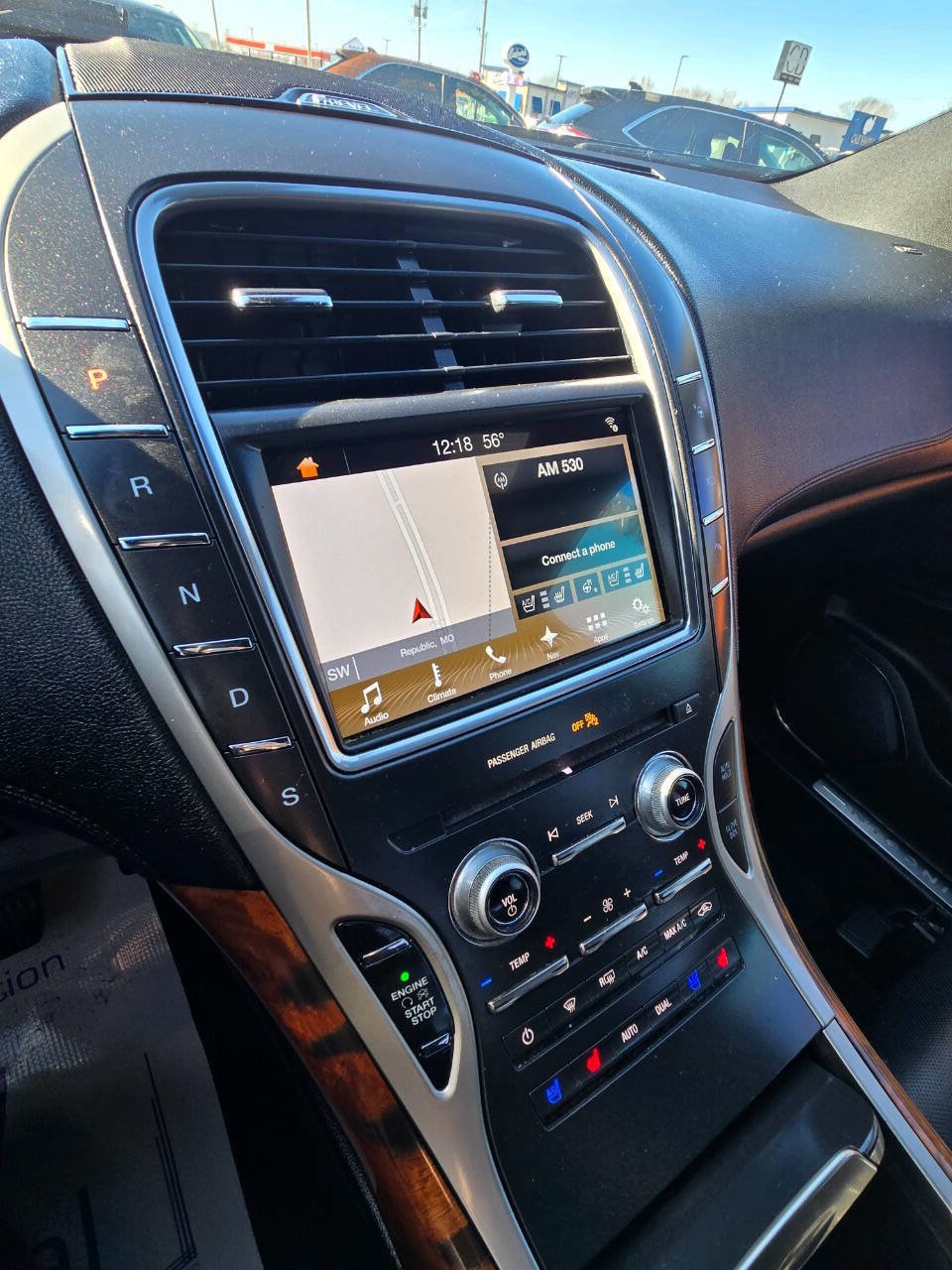 Used 2017 Lincoln MKX Reserve image 4