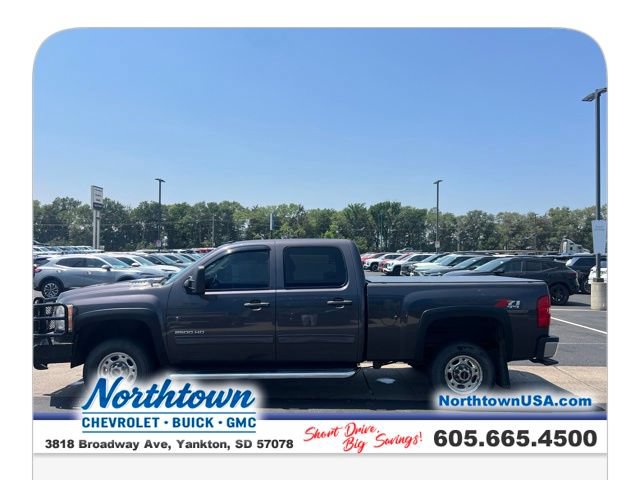 Used 2010 Chevrolet Silverado 2500 LT w/ Interior Plus Package AWD/4WD image 13
