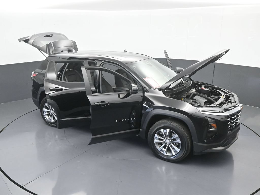 Used 2026 Chevrolet Equinox LT FWD image 65