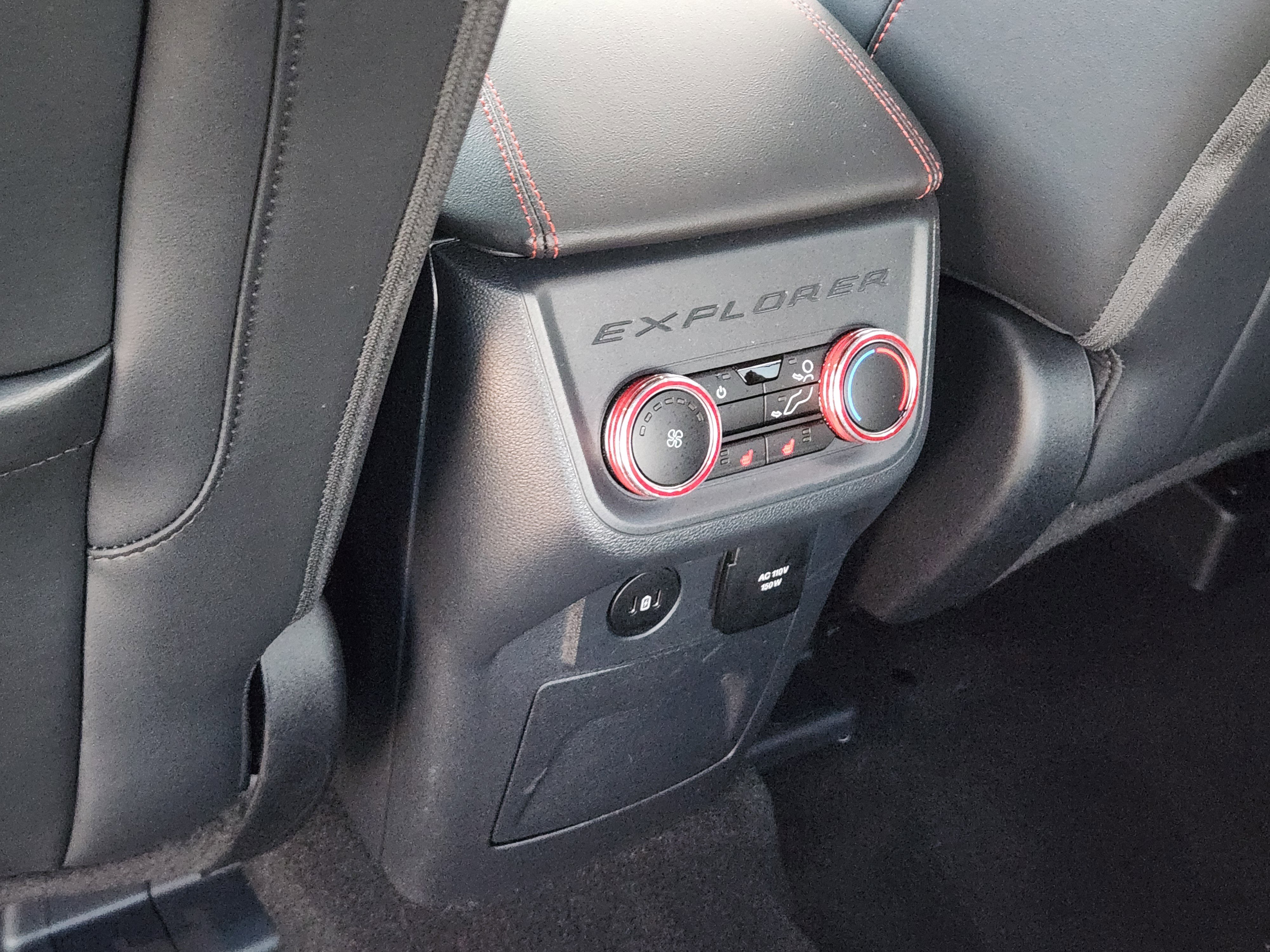 Used 2025 Ford Explorer ST w/ Sun And Sound Package image 32