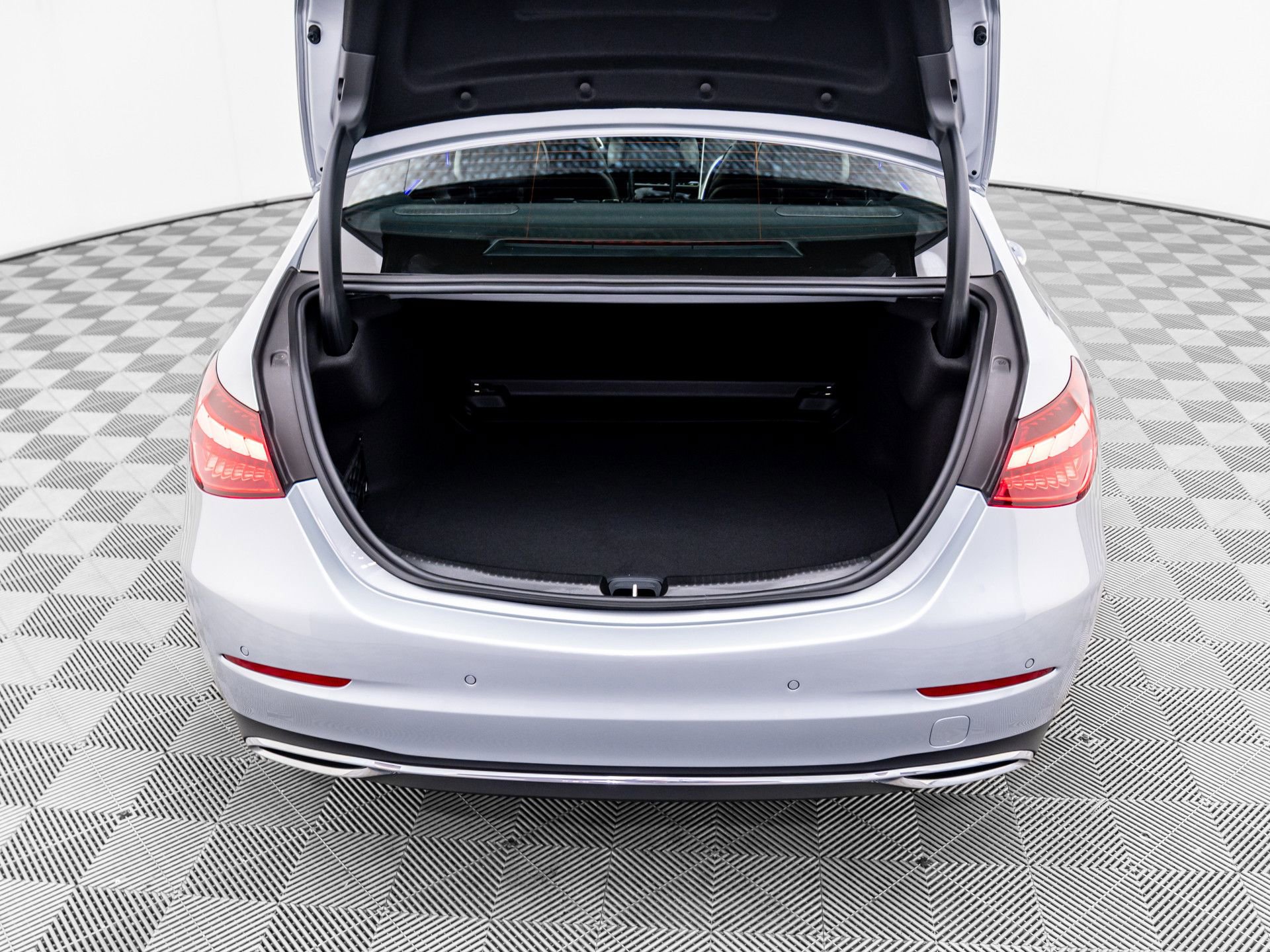 New 2025 Mercedes-Benz C 300 4MATIC Sedan image 29