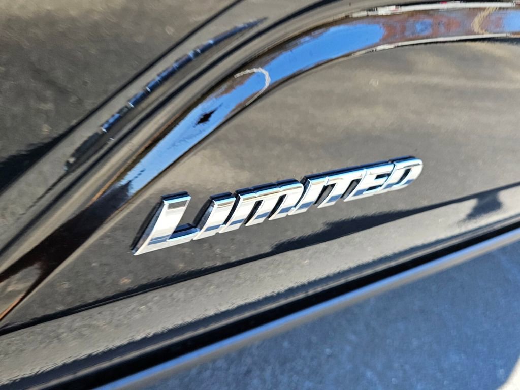 New 2025 Toyota Tacoma Limited AWD/4WD image 16