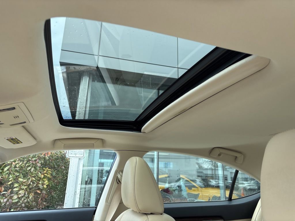 Used 2014 Lexus ES 350 350 w/ Luxury Package image 12