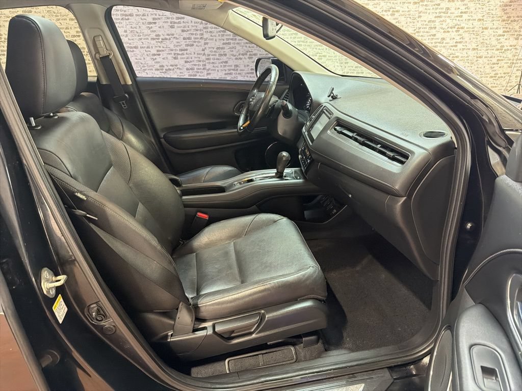 Used 2016 Honda HR-V EX-L image 11