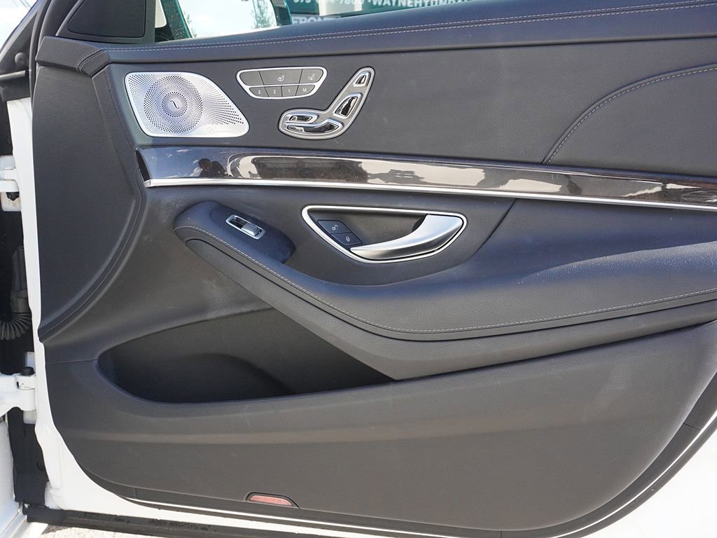Used 2017 Mercedes-Benz S 550 4MATIC Sedan image 26