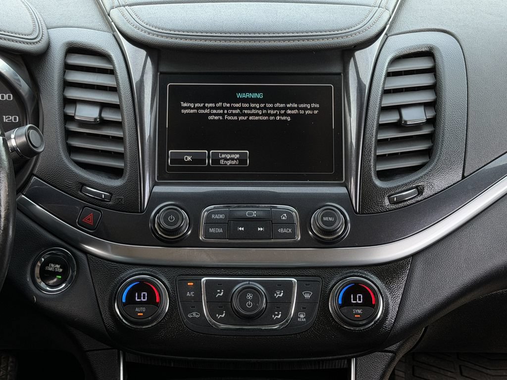 Used 2018 Chevrolet Impala LT FWD image 17