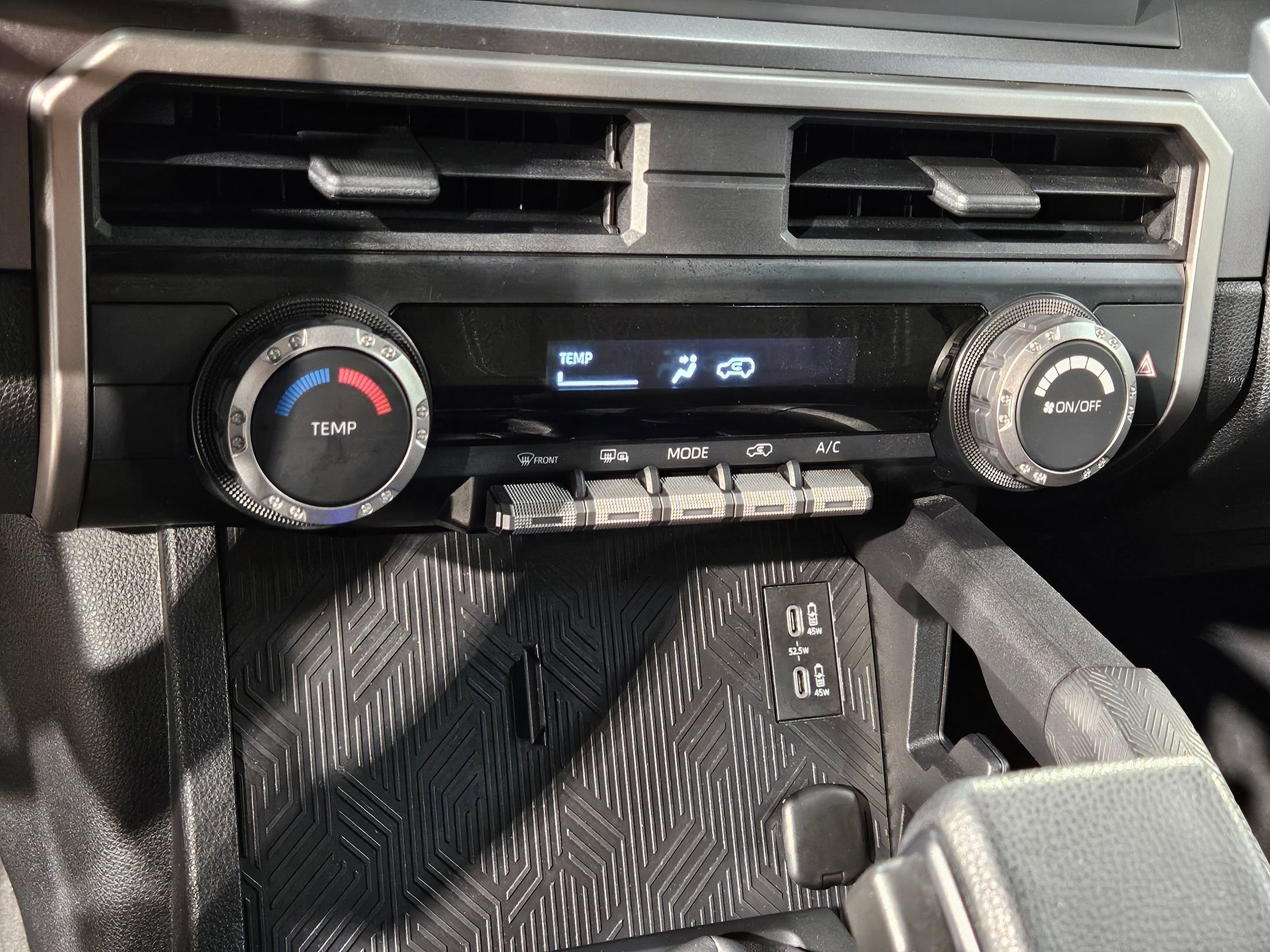 Certified 2025 Toyota 4Runner SR5 AWD/4WD image 31