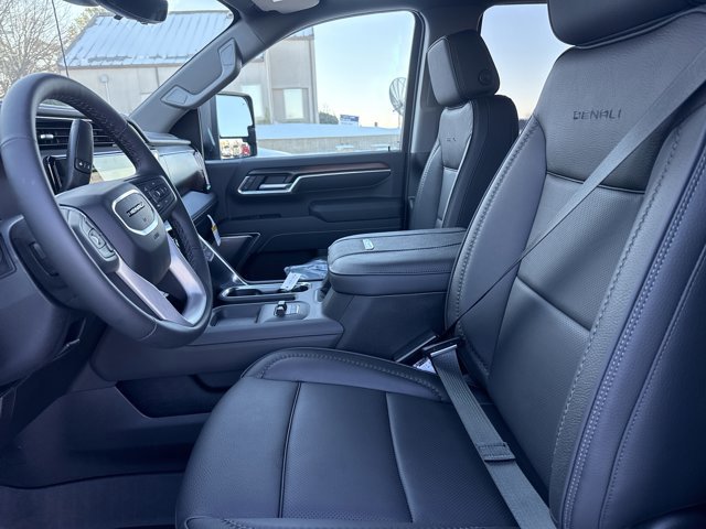 New 2026 GMC Sierra 2500 Denali w/ Denali Reserve Package image 4