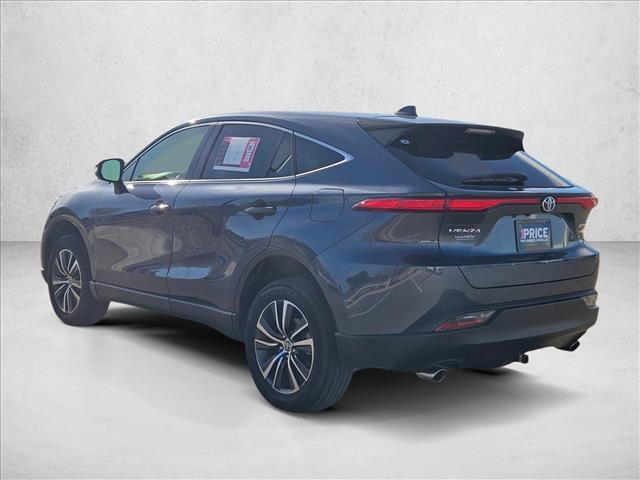 Used 2022 Toyota Venza LE image 7