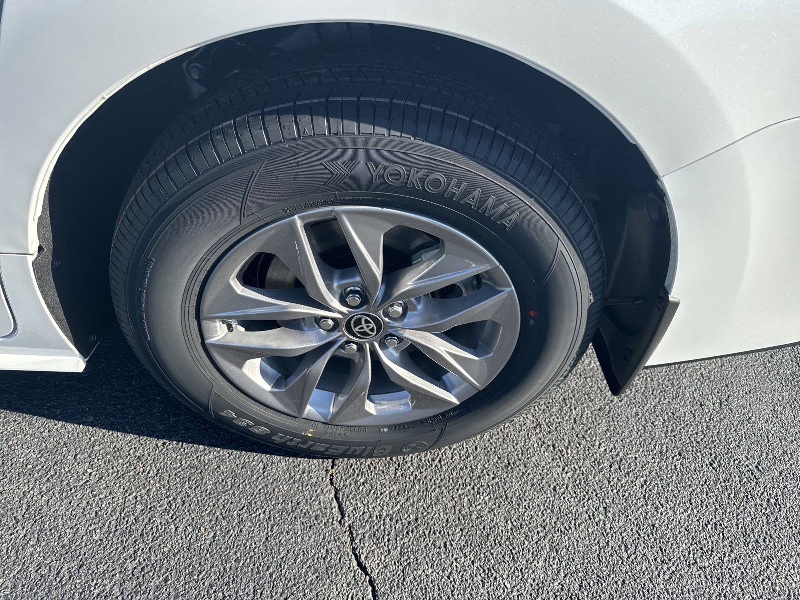 New 2025 Toyota Sienna XLE FWD image 12