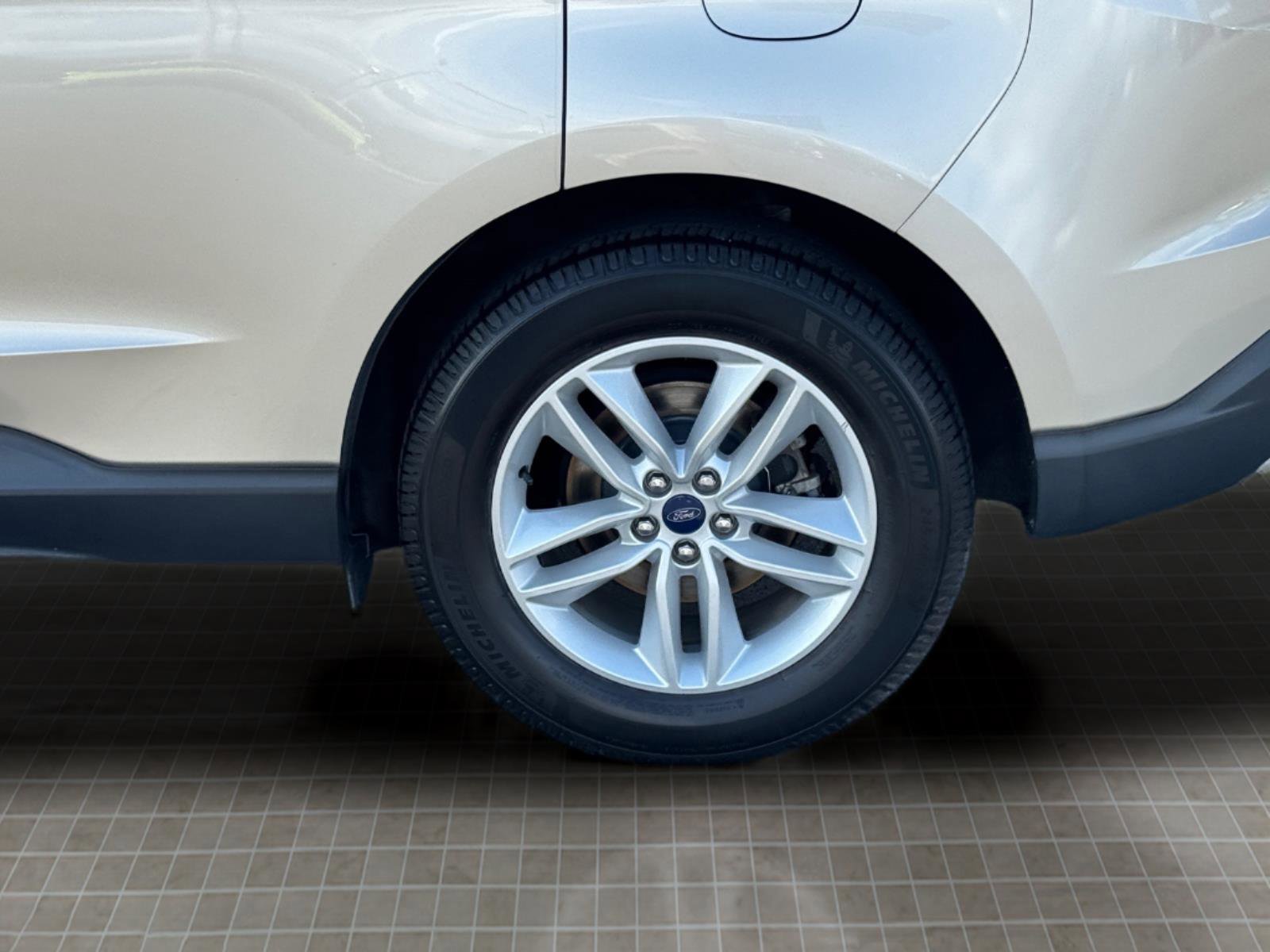 Used 2017 Ford Edge SEL w/ Equipment Group 201A image 14