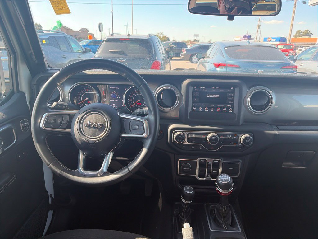 Used 2018 Jeep Wrangler Unlimited Sahara AWD/4WD image 14