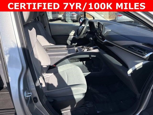 Used 2024 Toyota Sienna LE image 9