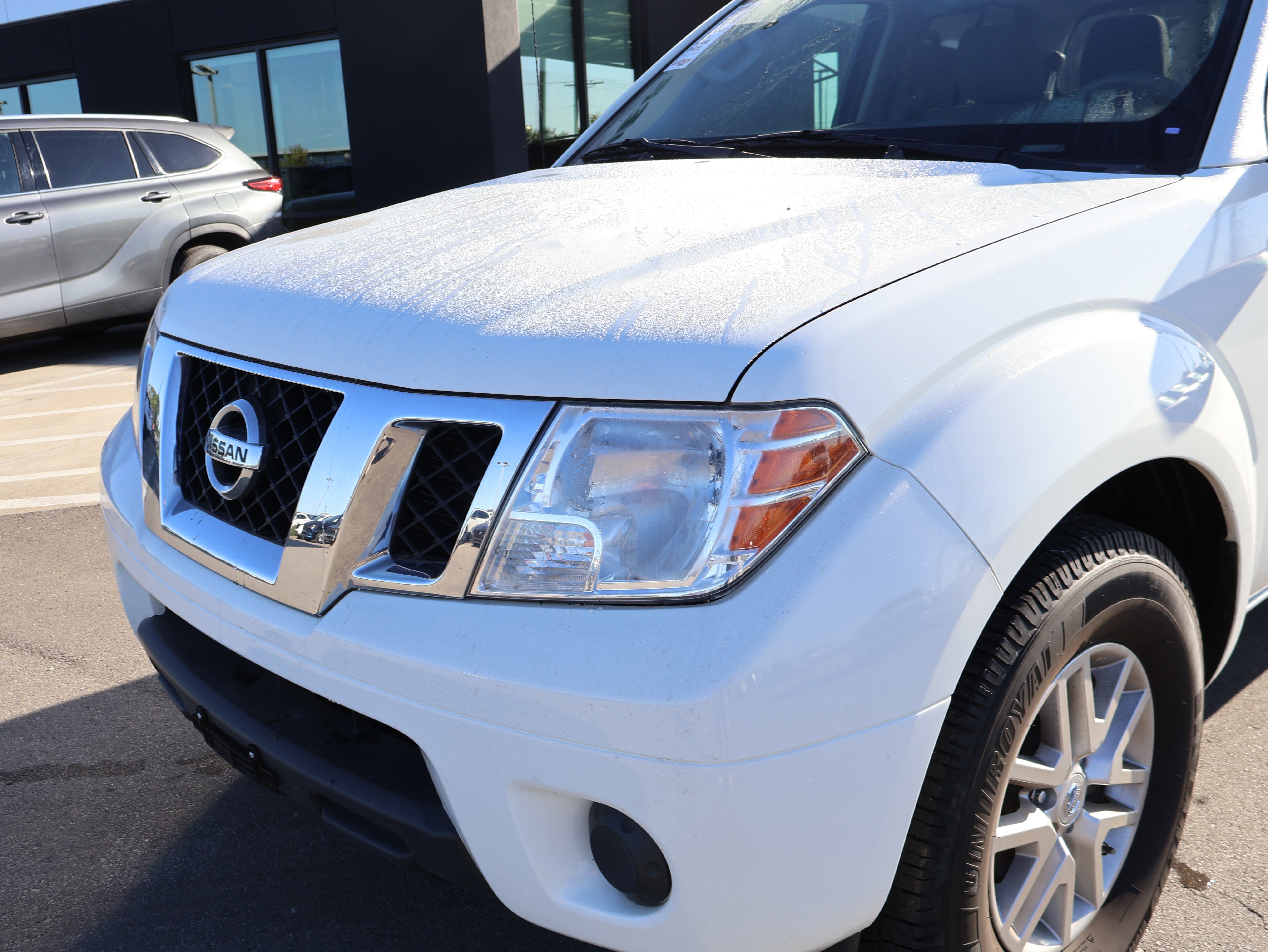 Used 2017 Nissan Frontier SV image 10