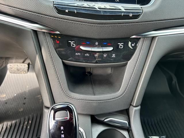 New 2026 Cadillac XT5 Premium Luxury w/ LPO, Floor Liner Package image 16