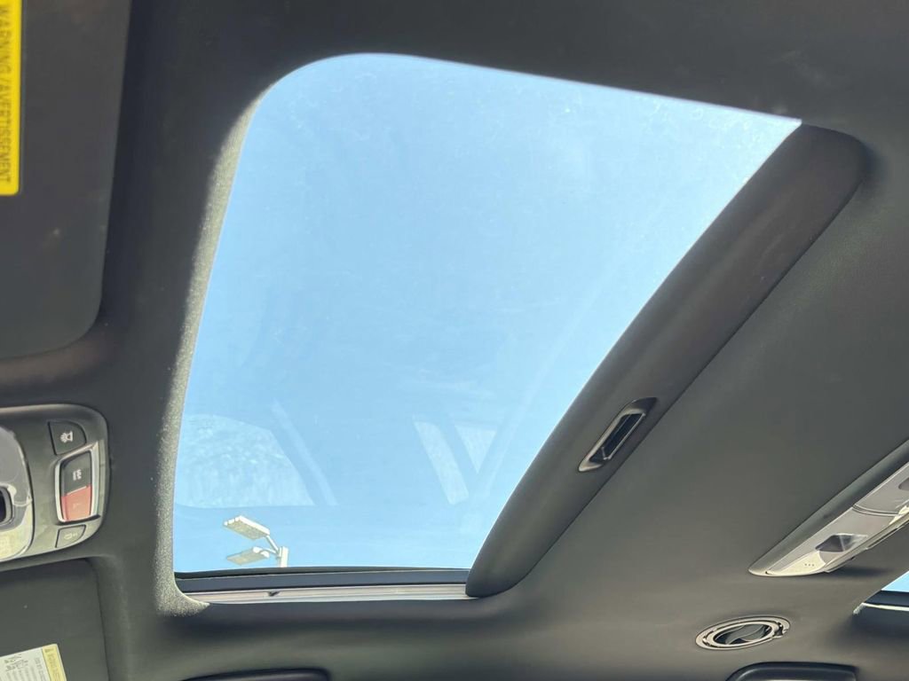 Used 2023 Kia Telluride SX image 17