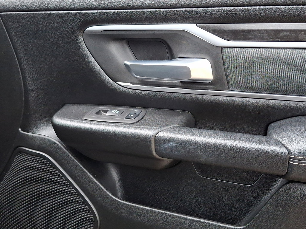 Used 2023 RAM 1500 Big Horn AWD/4WD image 9