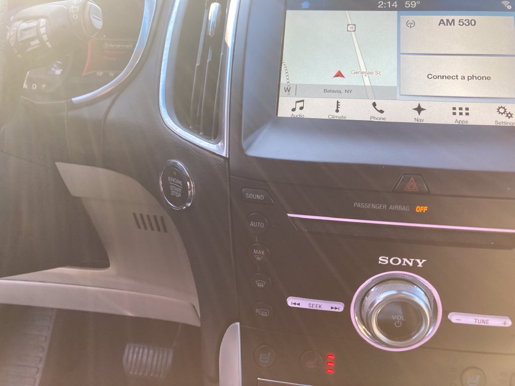 Used 2018 Ford Edge Titanium w/ Equipment Group 301A AWD/4WD image 22