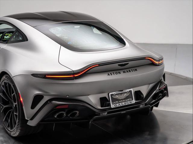 Used 2025 Aston Martin V8 Vantage Coupe image 30