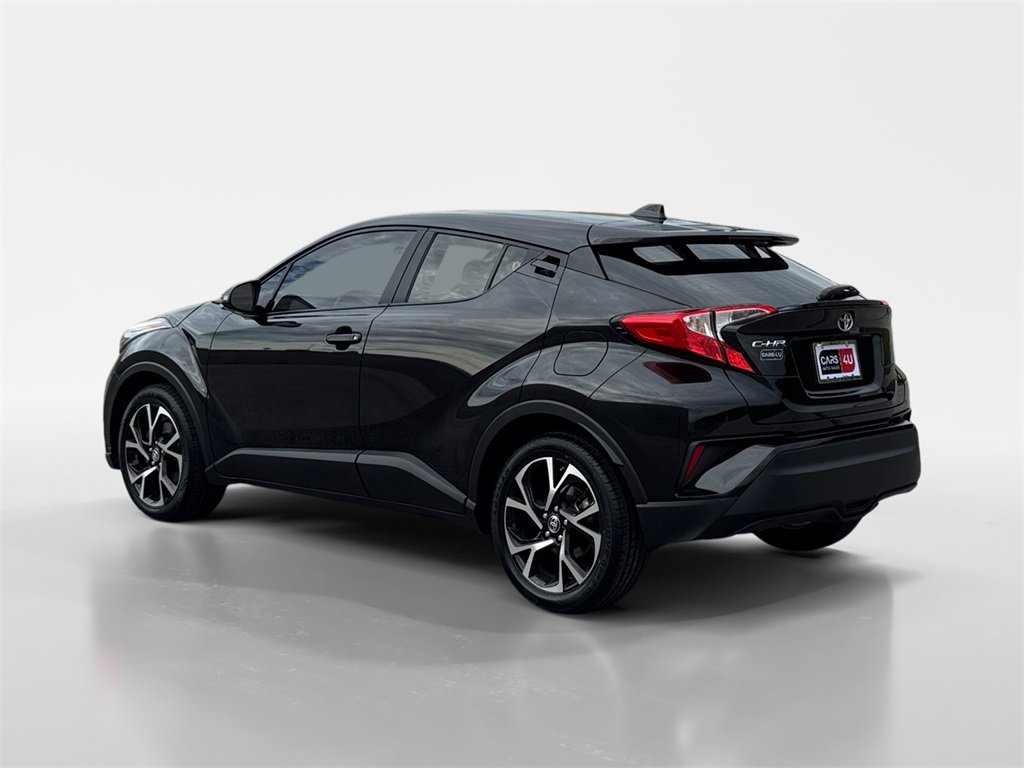 Used 2021 Toyota C-HR XLE image 5