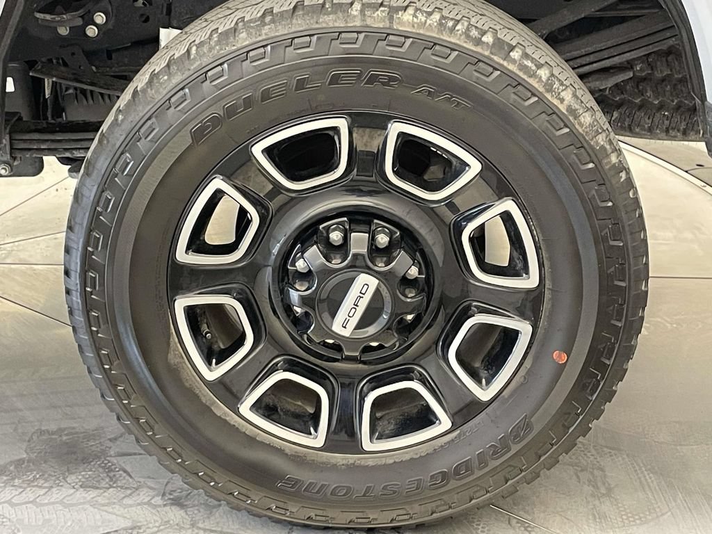 Used 2025 Ford F350 Platinum AWD/4WD image 12